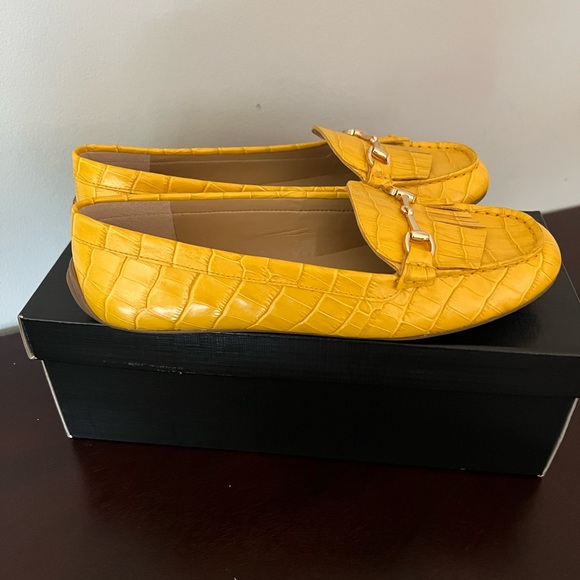 Talbots Driving Mocs - Picture 2 of 5